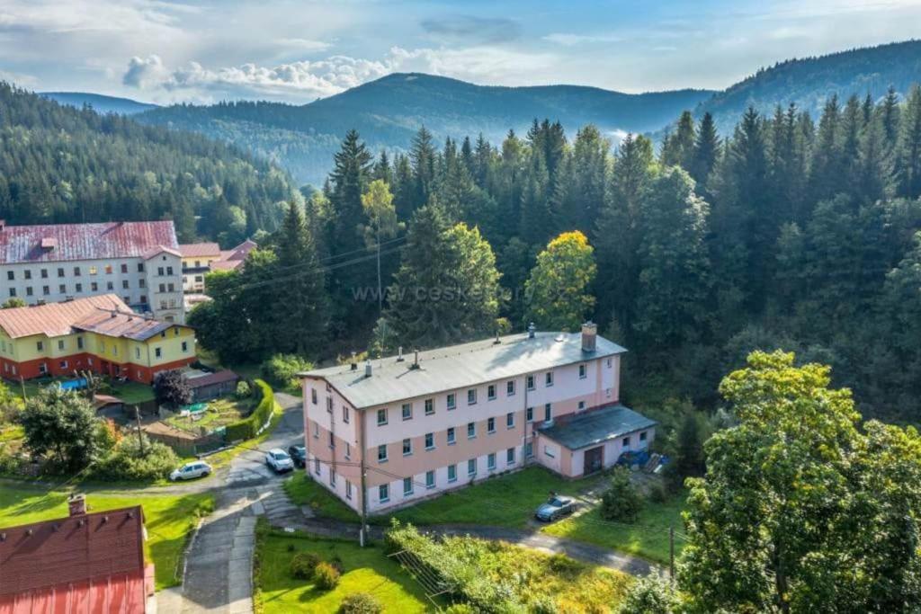 Utulny Byt V Jizerskych Horach -Apartman Mili Kořenov 외부 사진